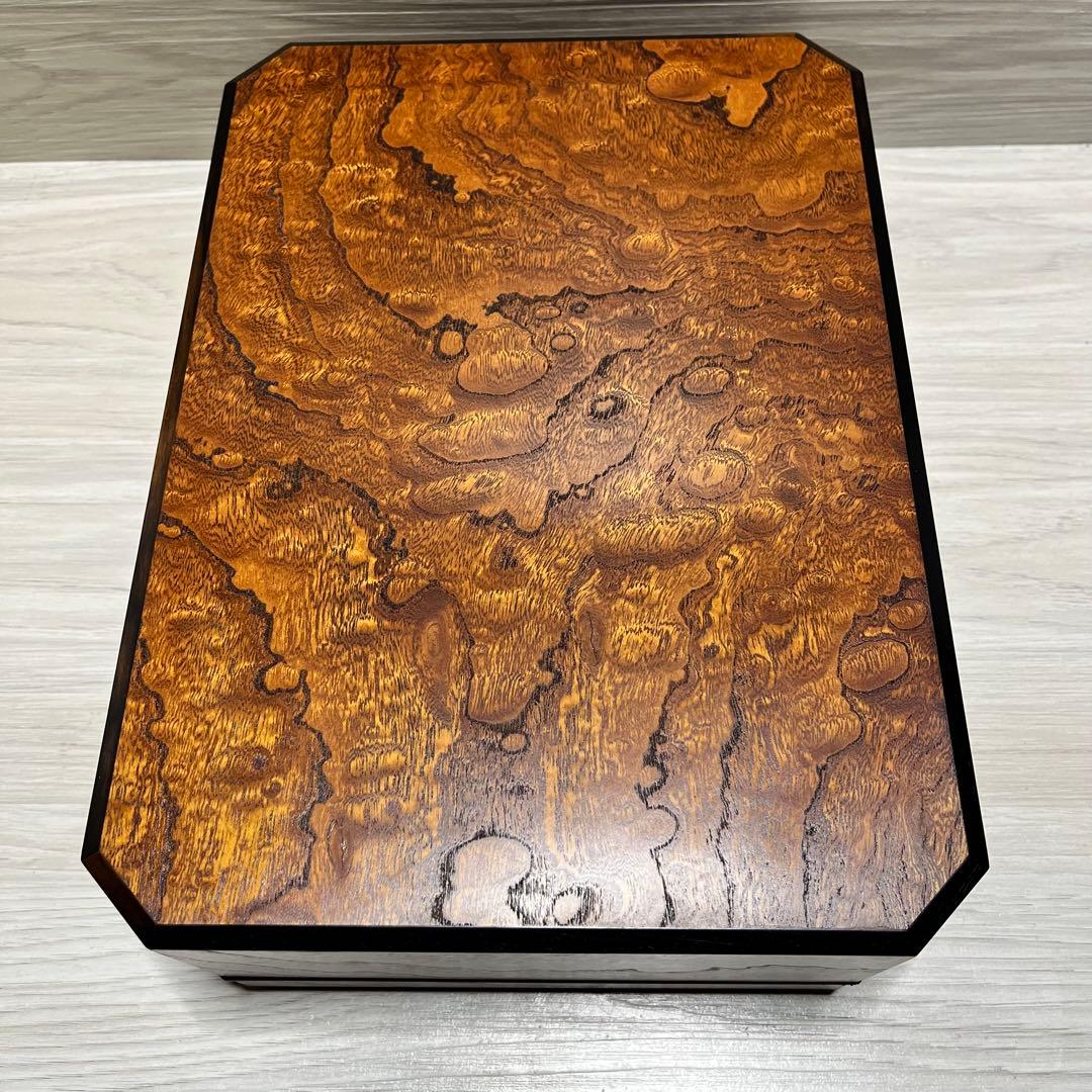 工芸品　欅拭漆文箱