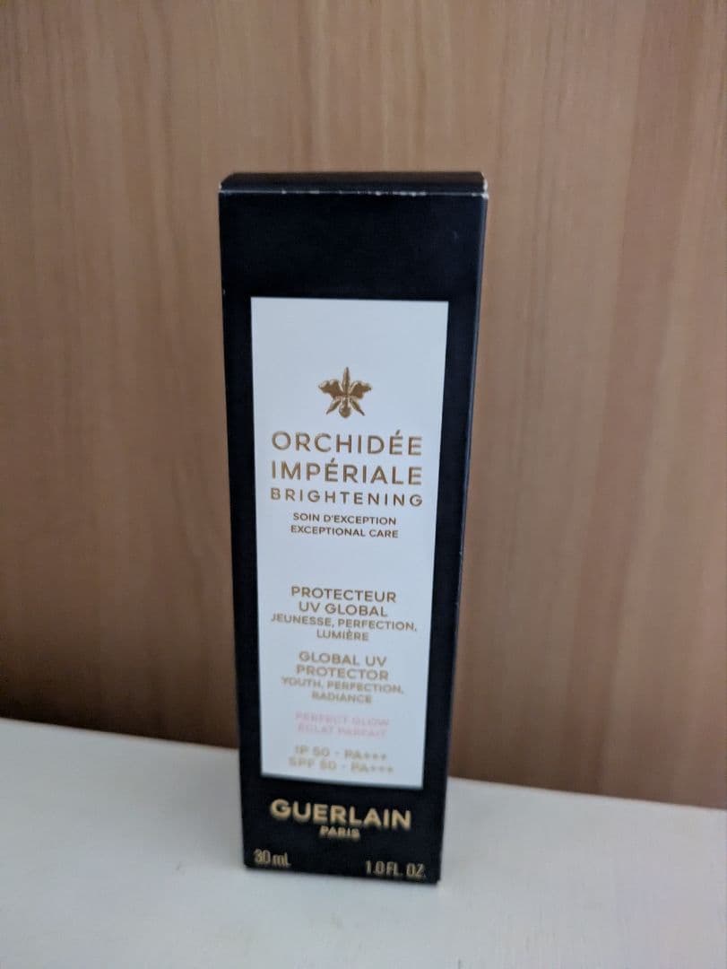 フ*ー様 ゲラン オーキデ アンペリアルホワイトセロム イン UV プロテクター