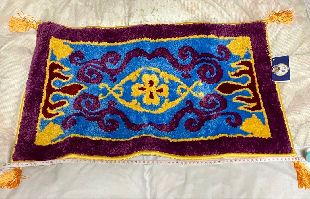 未使用品 ディズニーストア アラジン 魔法の絨毯 ラグマット タグ付き