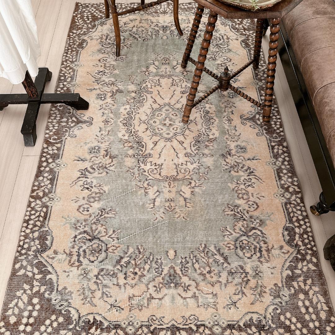 トルコ ヴィンテージラグ A111 定番 ベージュ セージグリーン ブラウン
