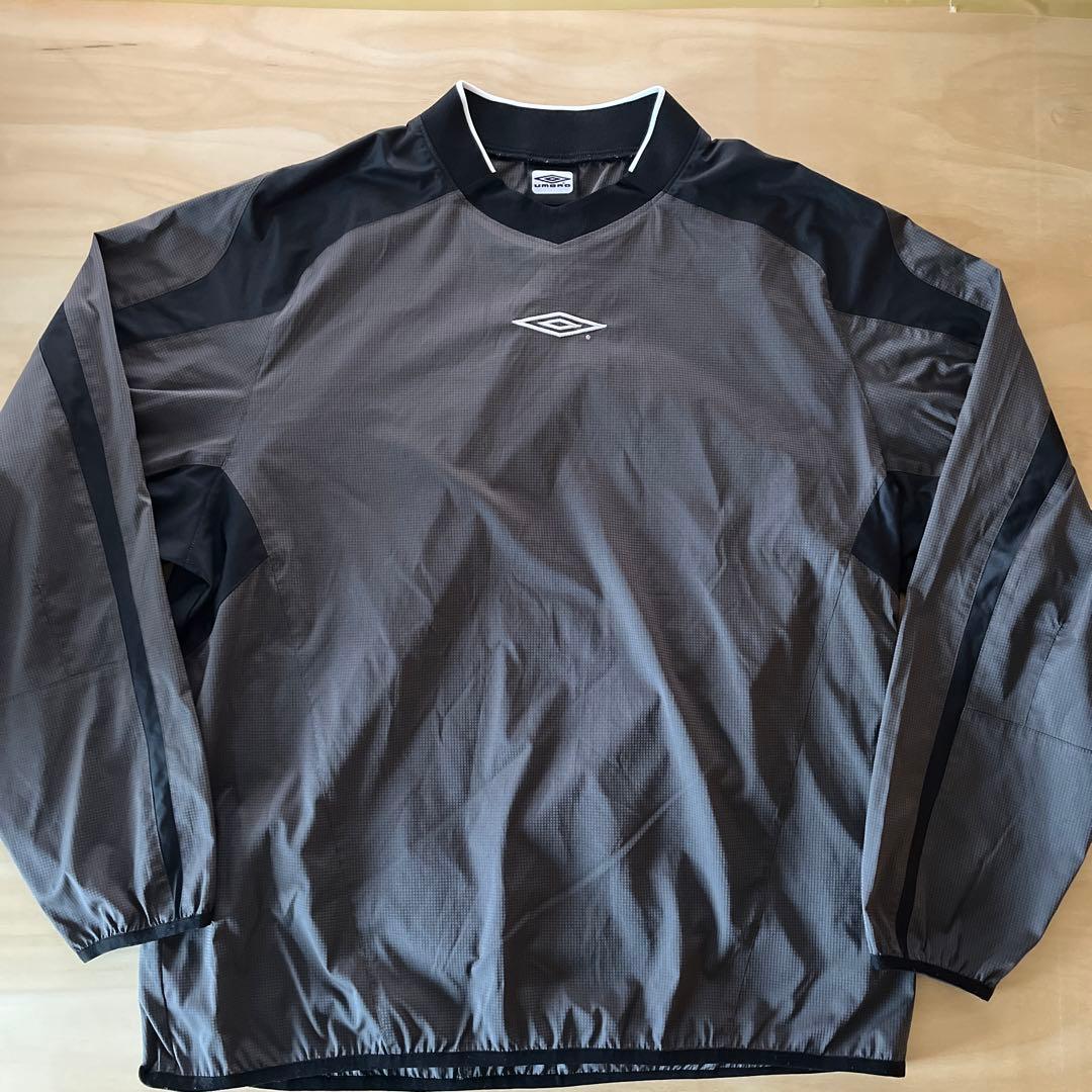 2000s UMBRO ピステ ドリルトップ リアム・ギャラガー 2000s UMBRO ピステ ドリルトップ リアム・ギャラガー - メルカリ