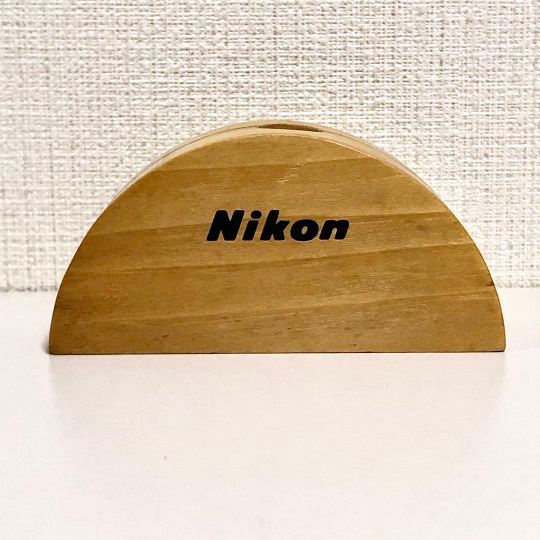 年代物　ヴィンテージ　ニコン　nikon オブジェ　木製　ロゴ　スタンド　非売品 年代物 ヴィンテージ ニコン nikon オブジェ 木製 ロゴ スタンド