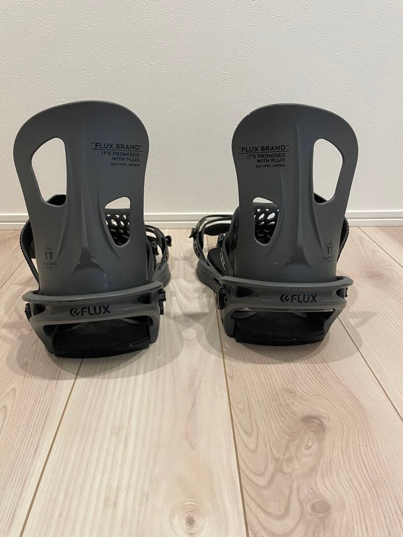 FLUX スノーボードビンディング