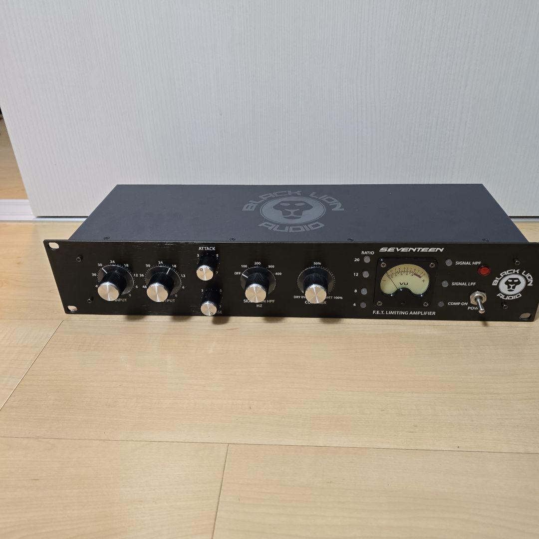 BLACK LION AUDIO Seventeenコンプレッサー