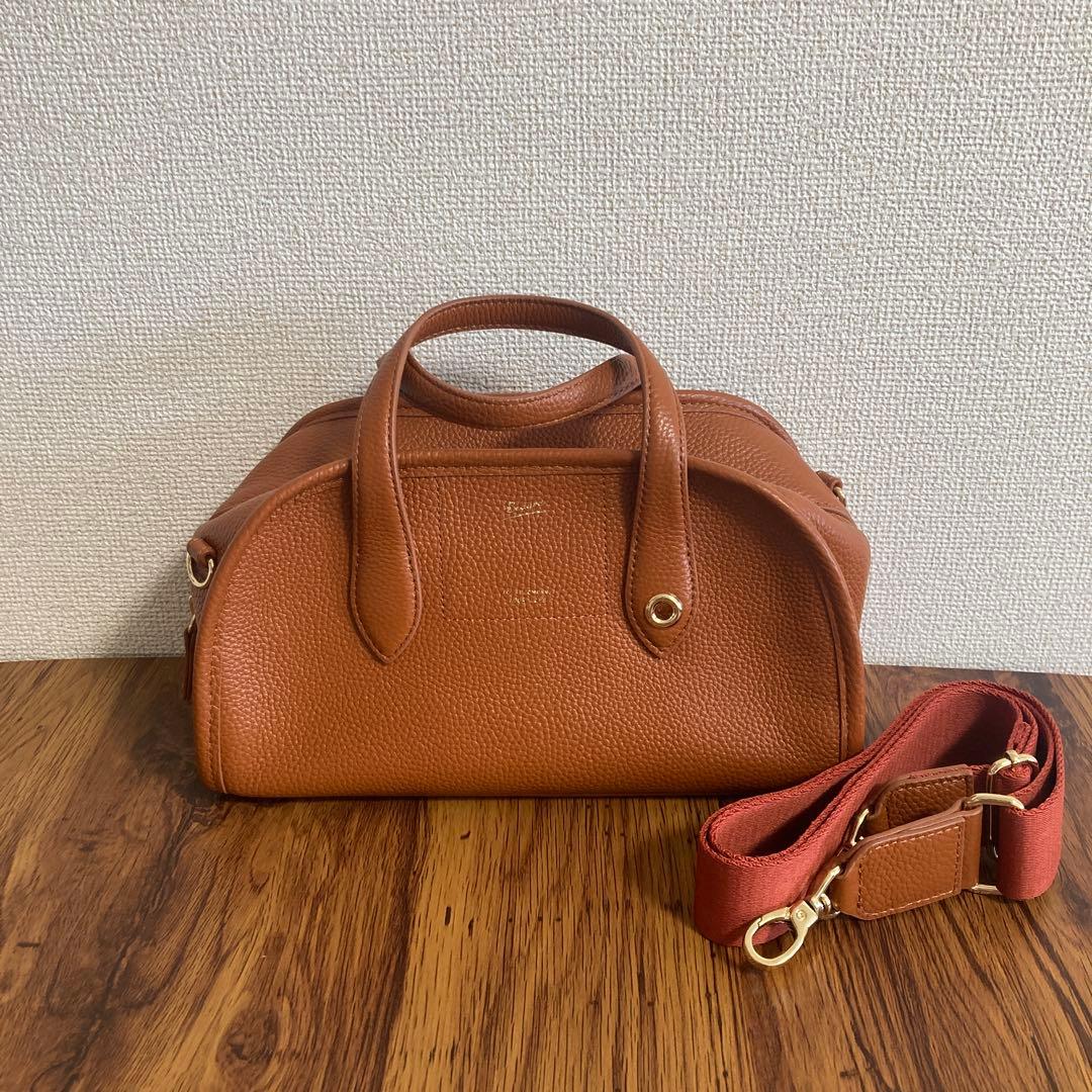新品未使用BEAURE ビュレ　ショルダーボストン　キャメル