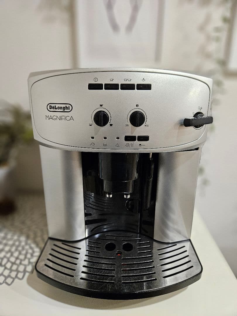 【動作確認済　Oリング新品】デロンギ　業務用　マグニフィカ　全自動　01 デロンギ ECAM22020B 全自動コーヒーマシン マグニフィカ スタート