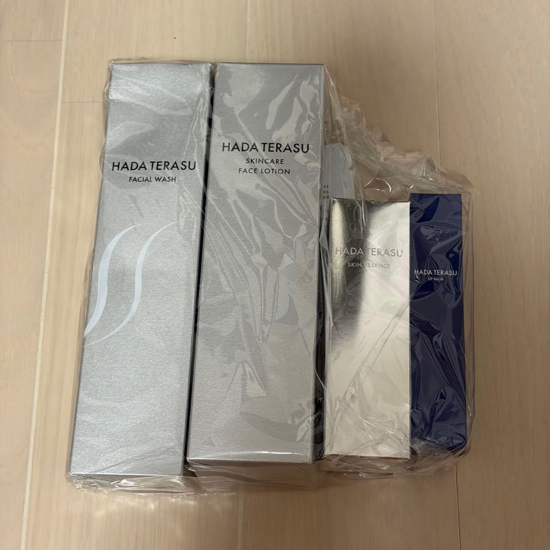 HADA TERASU スキンケア5点セット 誰もが羨む透輝肌へ。HADA TERASU（ハダテラス）「春のえらべるギフト