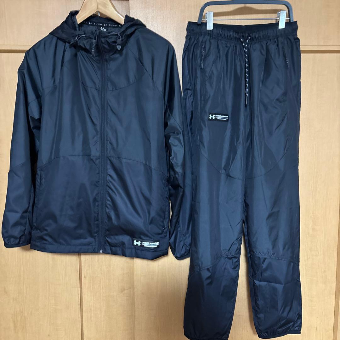 美品　アンダーアーマーRUSHウインドブレーカーセットアップ　M