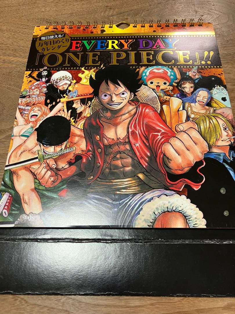 アニメ ワンピース 万年日めくりカレンダー 2019年発売品 - メルカリ