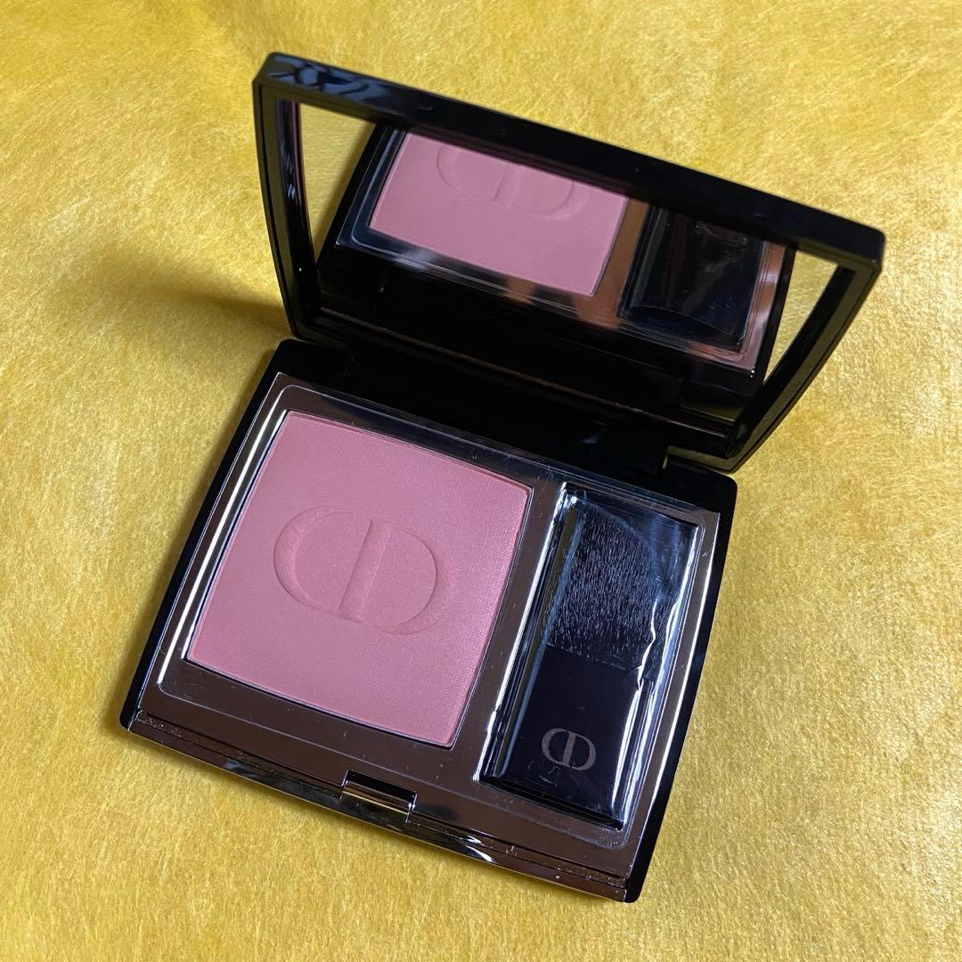 ディオールスキンルージュブラッシュ 732 ピーチコロール サテン チークカラー