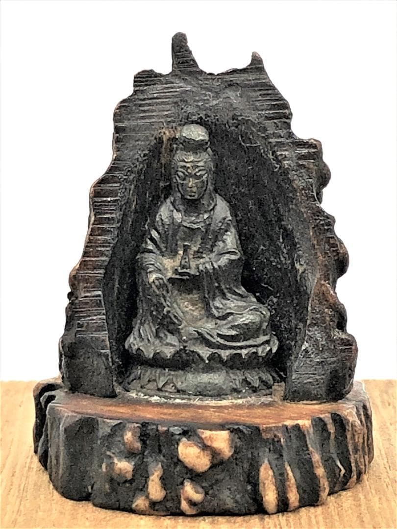 【 鹿角造 厨子入水瓶観音 】　携行仏　豆観音　桐箱付き