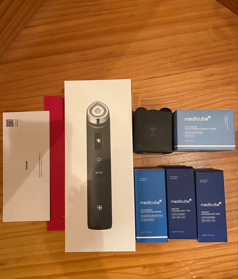 新品未使用メディキューブAGE-Rブースタープロブラック　美容液セット Amazon.co.jp: メディキューブ AGE-Rブースタープロ ブラック 1日5分