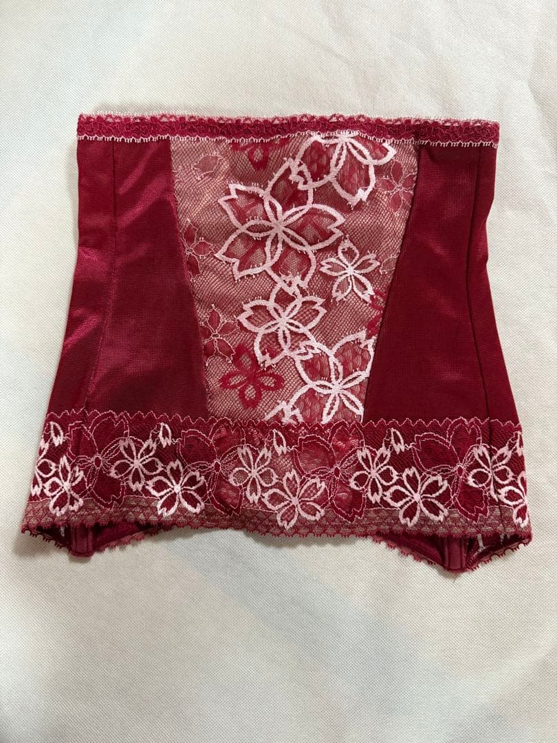 限定値下げマルコ　サクラ限定レッドウエストシェーパーL70