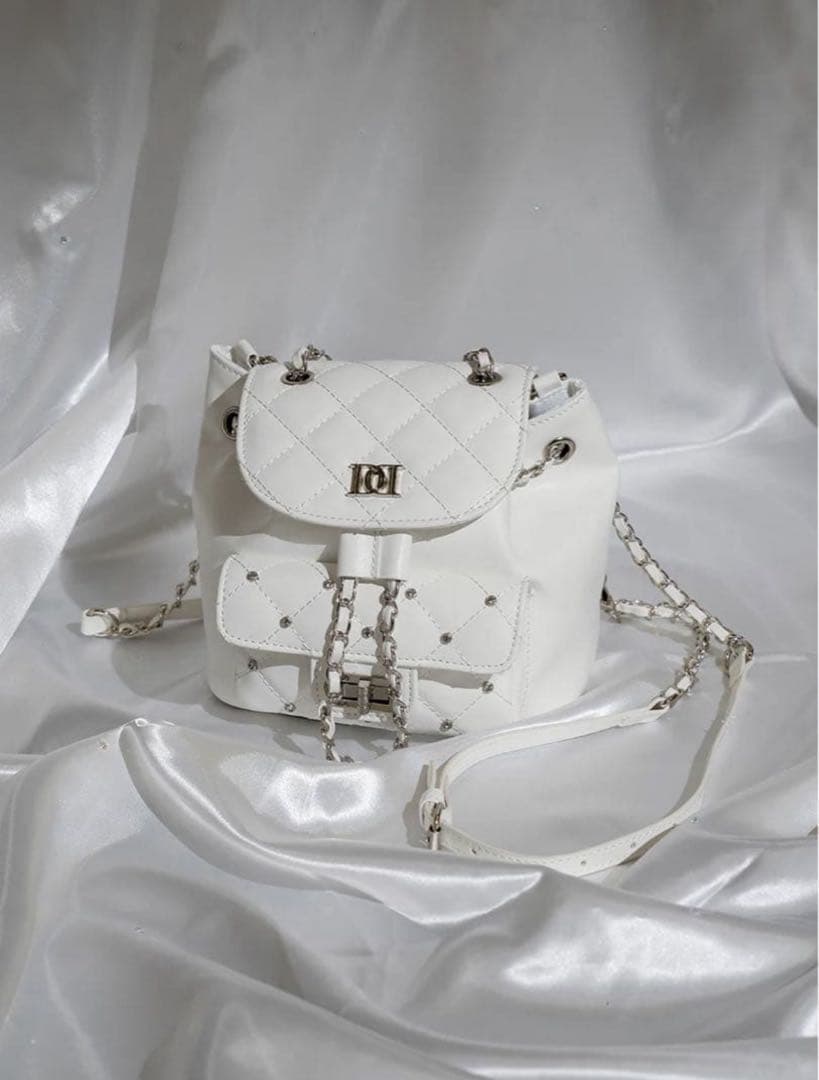 キルティングビジューミニリュック ホワイト　ダーリッチ Darich