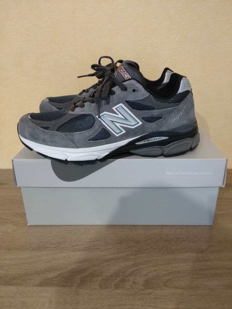 UNITED ARROWS × New Balance 990V3