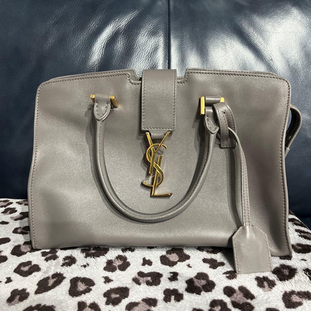 ル*フ様 イヴ・サンローランのハンドバッグ