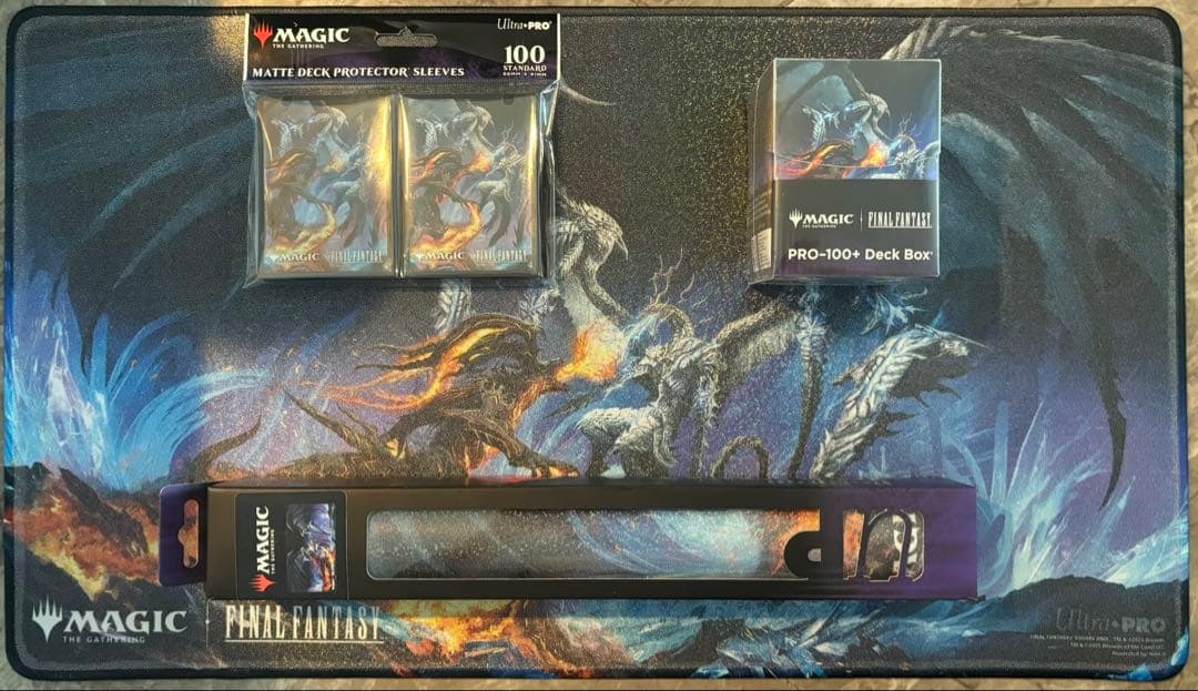 【希少】ウルトラプロ　FF　プレイマット、デッキケース、スリーブ3点セット MTG FF ウルトラプロ 迷える黒魔道士 ビビ デッキケース スリーブ