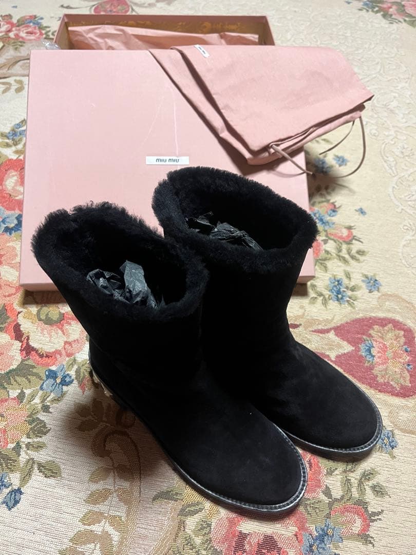 可愛い♡ミュウミュウスエードビジュームートンブーツ　黒　38.5
