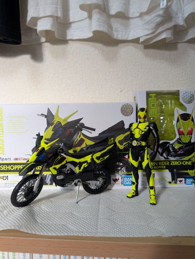 S.H.フィギュアーツ 仮面ライダーゼロワン ライズホッパー セット