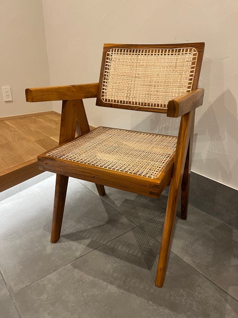 Vレッグオフィスチェア ピエール・ジャンヌレ リプロダクト