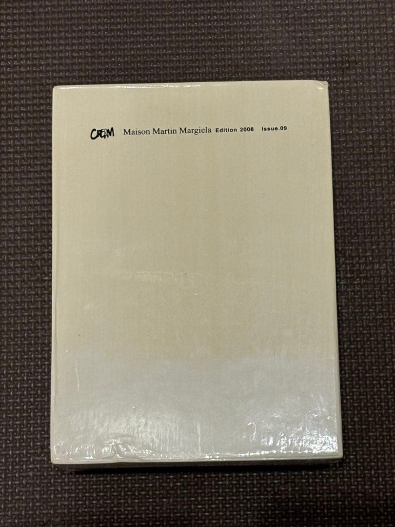 マルタン・マルジェラ20周年記念誌　CREAM ISSUE.09 本　ブック