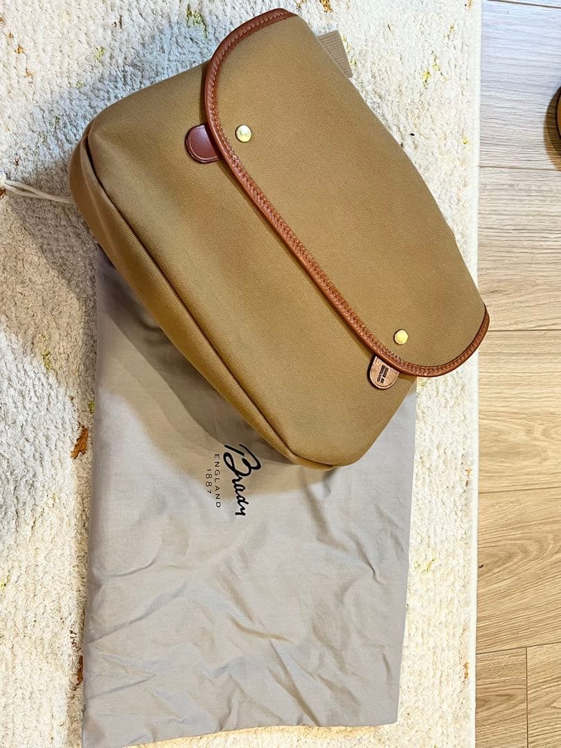 Bradyベージュ キャンバスバッグ　ショルダーバッグ キャンバス×レザー 美品
