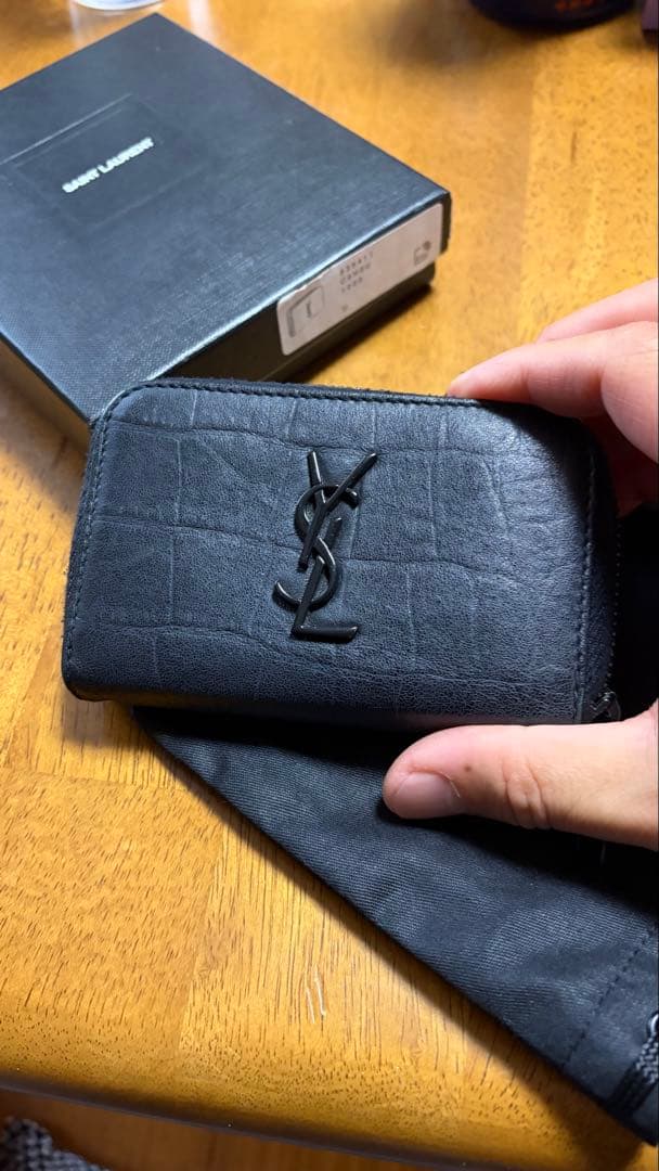 YSL ブラックレザー ケース