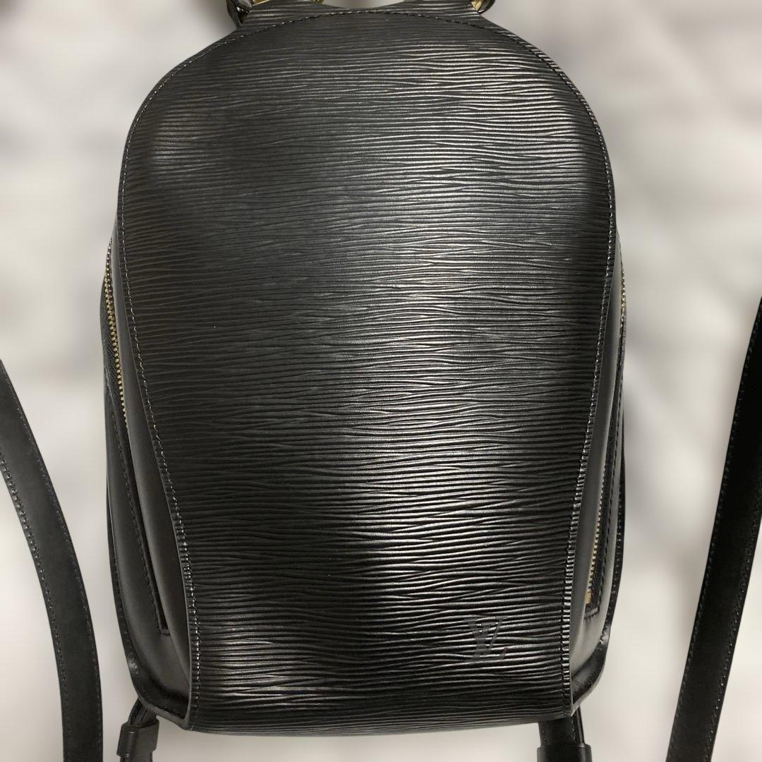 M*t様 ルイヴィトン　美品　ブラックエピレザーリュック