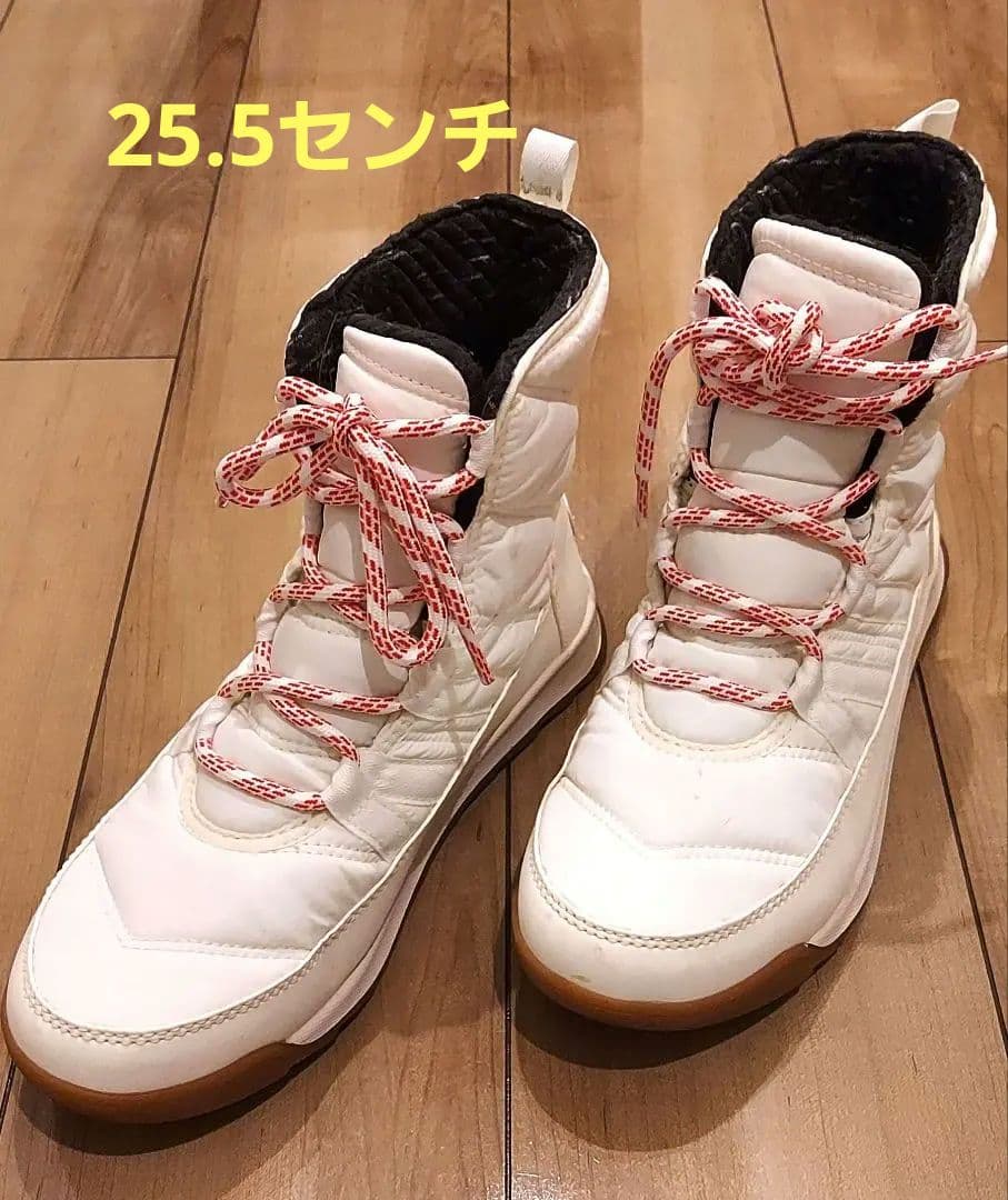 (値下げ)SOREL ウィットニーII ショートレース 防水 ホワイトブーツ