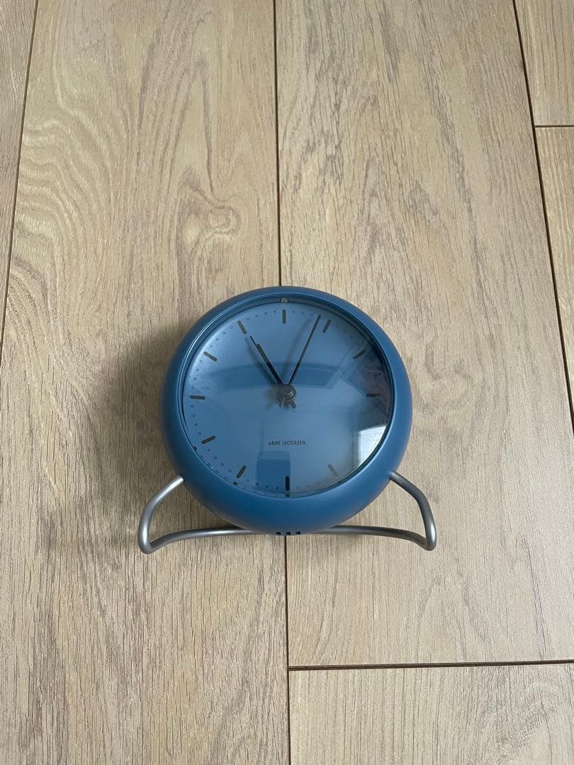 限定値下げ中！新品！ARNE JACOBSEN テーブルクロック - アラーム