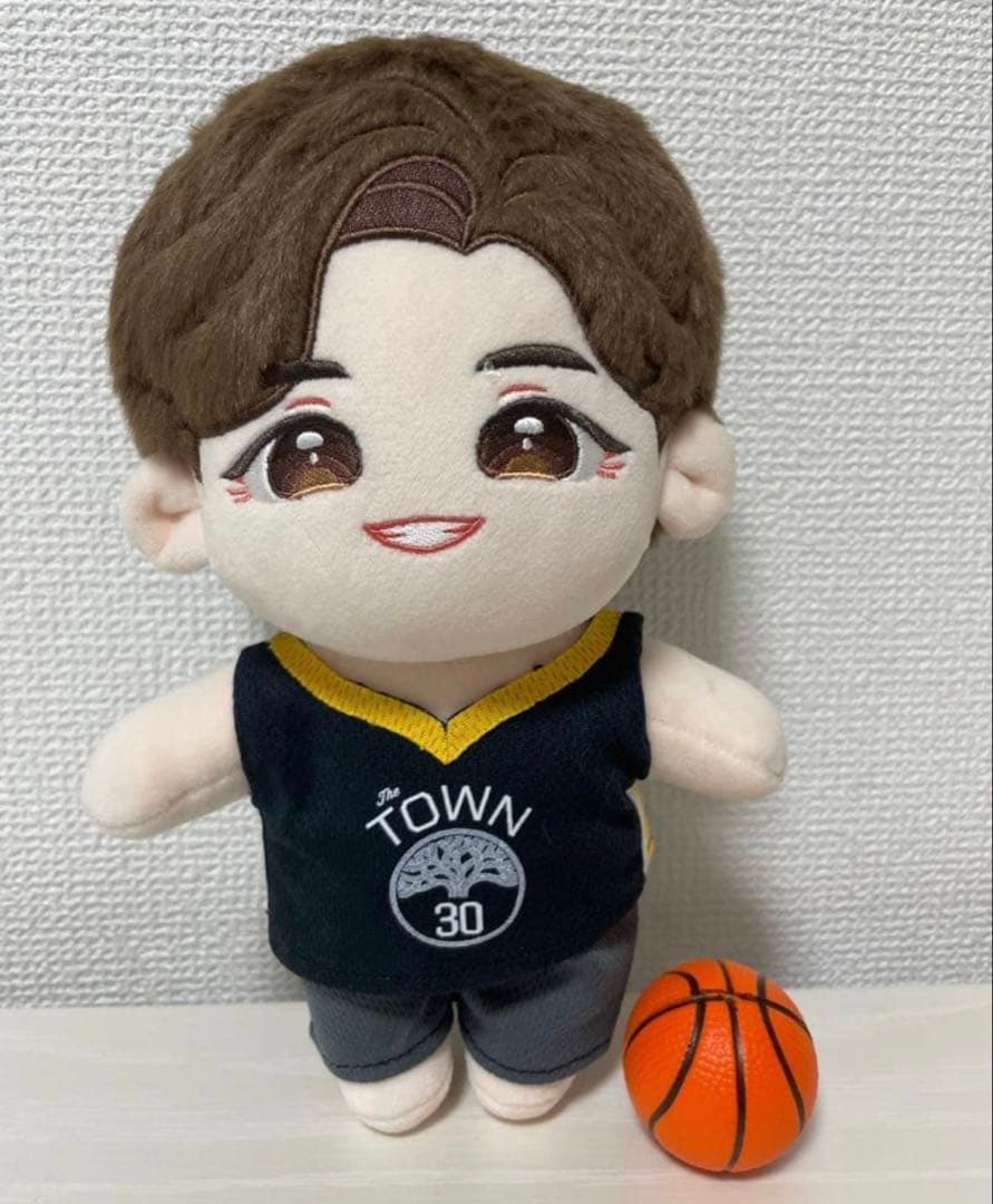 コンユ　ぬいぐるみ　20センチ コン・ユ コンユ ぬいぐるみ 着せ替え 20cmの通販 by R's shop｜ラクマ