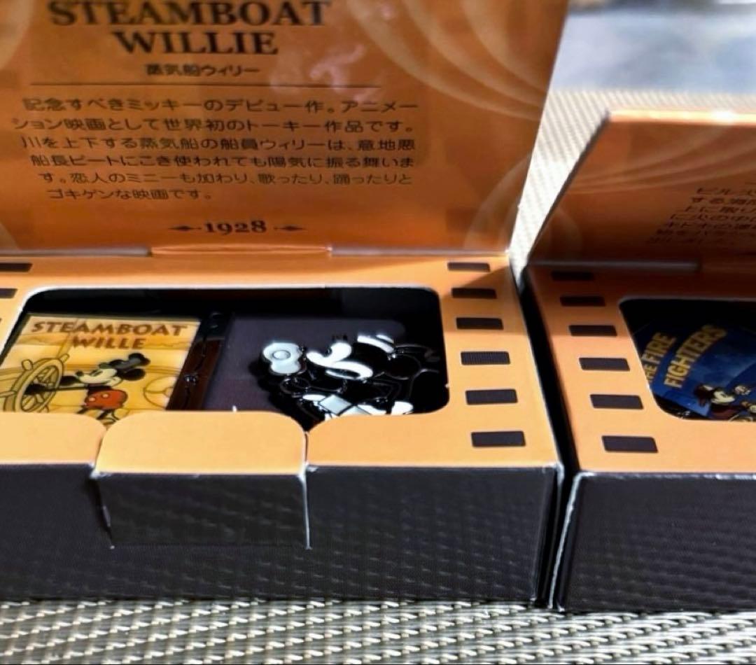 ディズニードリームコレクション[ミッキーシネマ]ピンバッジ12個セット 全16のキャラクターモチーフ！東京ディズニーランド「ミッキーマーク