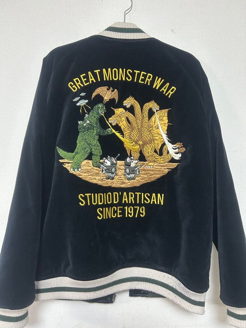 美品 ステュディオ・ダルチザン STUDIO D´ARTISAN ゴジラ別珍42 STUDIO D'ARTISAN ステュディオダルチザン ゴジラ|モスラ|刺繍