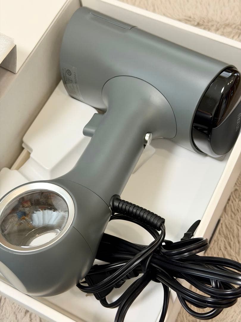 Morus V6 衣類スチーマー 真空吸着式スチームアイロン Morus V6吸着式衣類スチーマー 20秒即熱 片手操作 3段吸着力調整 脱臭