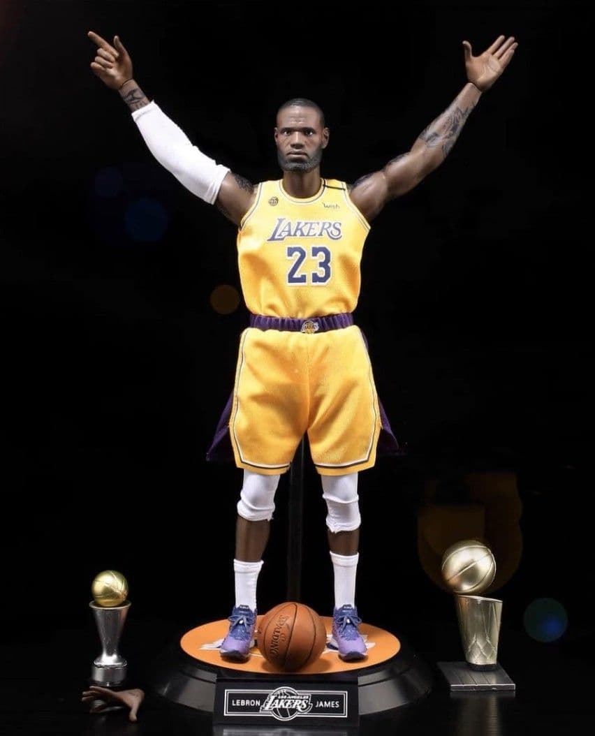 新品　1/6　レブロン・ジェームズ スタチューフィギュア　約30cm　レイカーズ