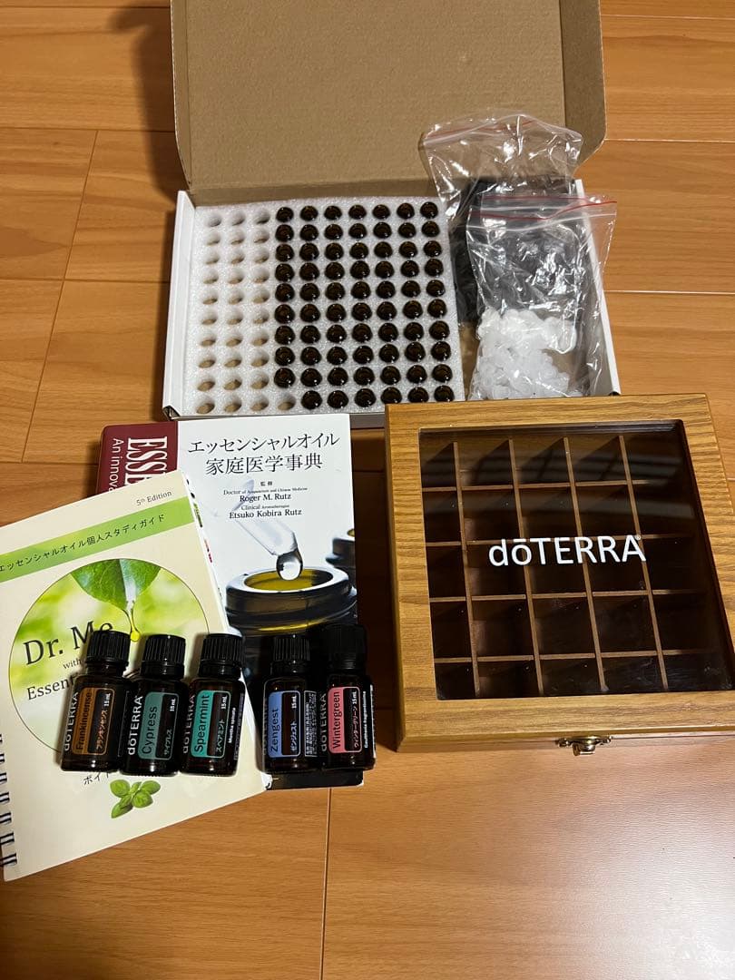 ドテラ 5本 木箱 Dr.me エッセンシャルオイル家庭医学事典 小瓶 セット