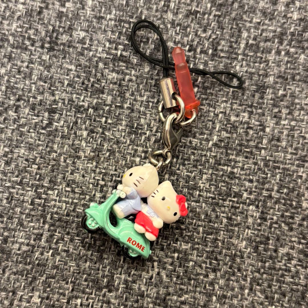 ハローキティ　御当地ストラップ　イタリア　ローマ