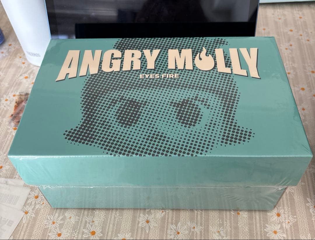 限定996体Angry Molly Eyes Fire Designer Toy