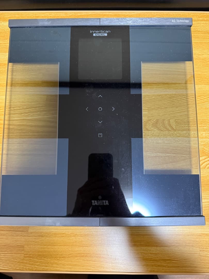 タニタ 体脂肪計 RD-930 日本製 タニタ、無線LANデータ転送に対応したハイスペック体組成計「RD-930L