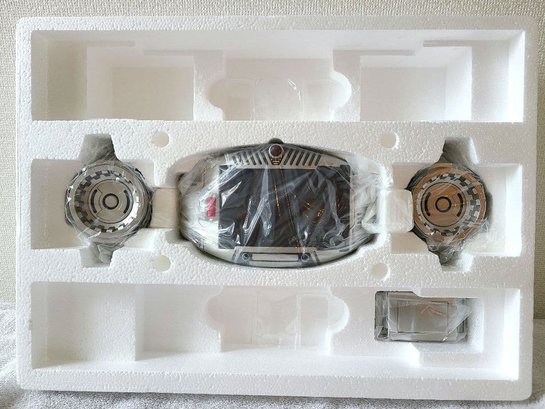 Vバックル 単品 旧コンセレ版 2026年最新】仮面ライダー龍騎 cs vバックルの人気アイテム - メルカリ