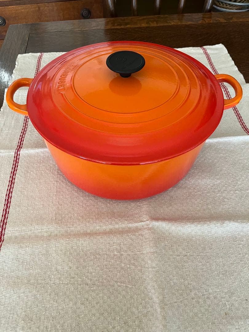 LE CREUSET ル、クルーゼ両手鍋 オレンジ28cm 美品