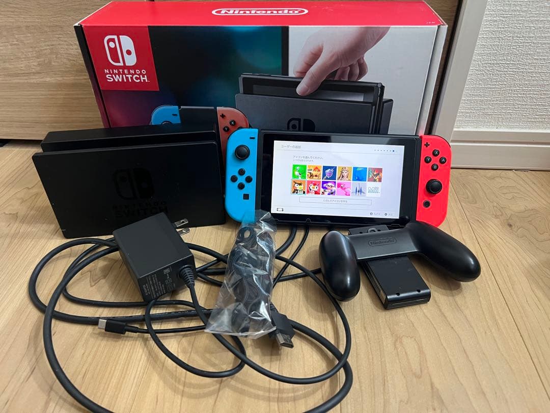 Nintendo Switch 赤・青 Joy-Con 本体