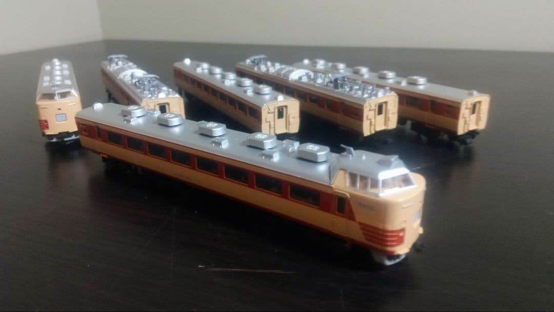 Nゲージ 鉄道模型 5両セット トミックスの車両セット 特別企画品 JR 227系近郊電車・広島電鉄5100形（ラッピングコラボ