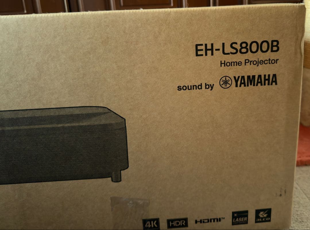 ★新春値下★美品★短利用時間Epson EH-LS800B プロジェクター本体