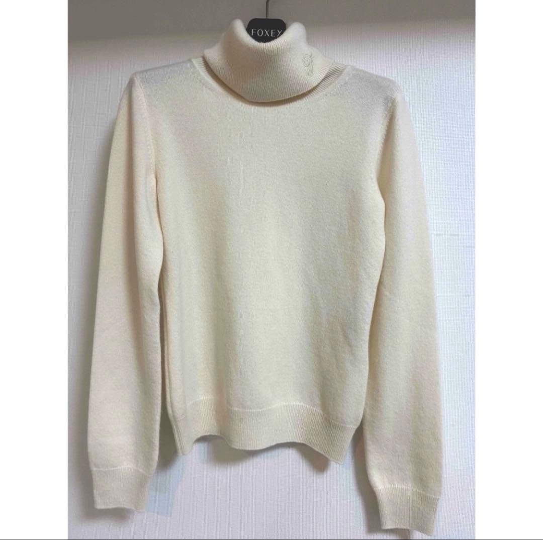 フォクシー　カシミヤ　タートルネックセーター　38