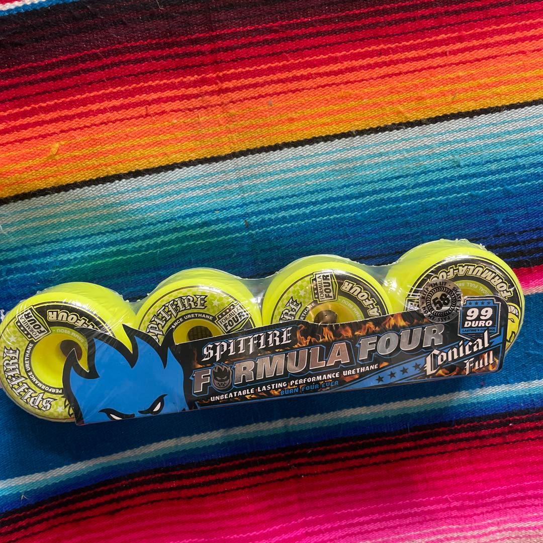 SPITFIRE FORMULA FOUR 58mm99a スケボーウィール