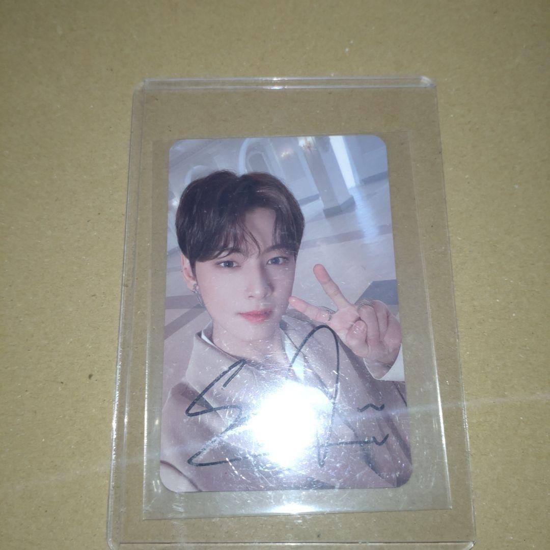 【期間限定お値下げ中】ASTROチャウヌ BULEFLAME 直筆サイン トレカ