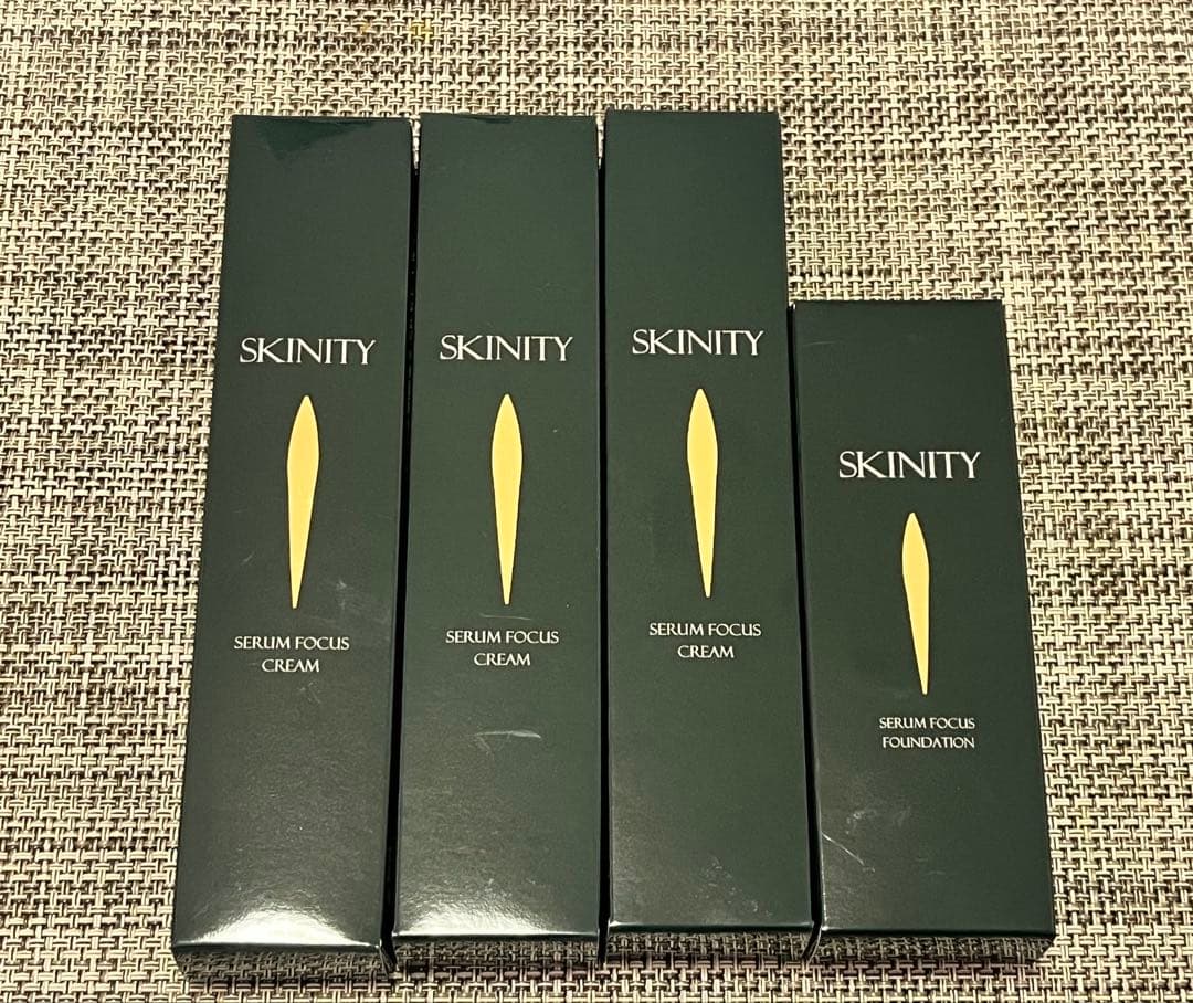 ⭐︎SKINITY セラムフォーカスクリーム・ファンデーションセット⭐︎