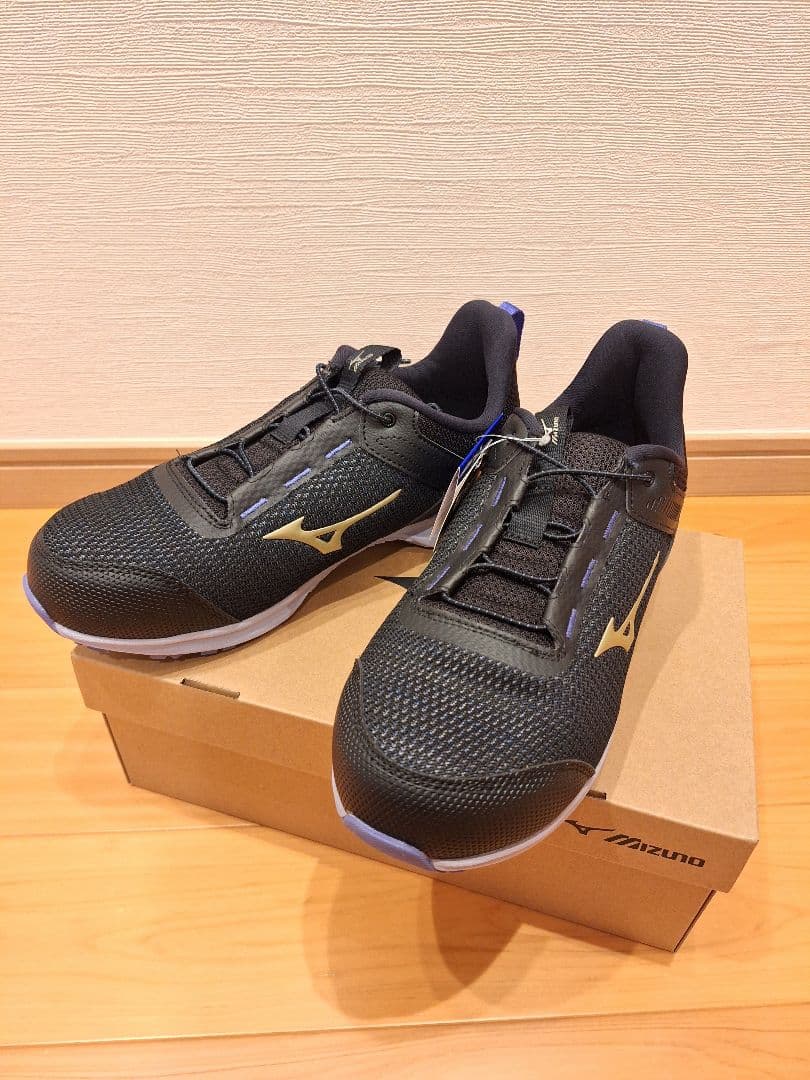 ミズノ　オールマイティ EL 3L 安全靴 26.0 EEE ブラック/ゴールド