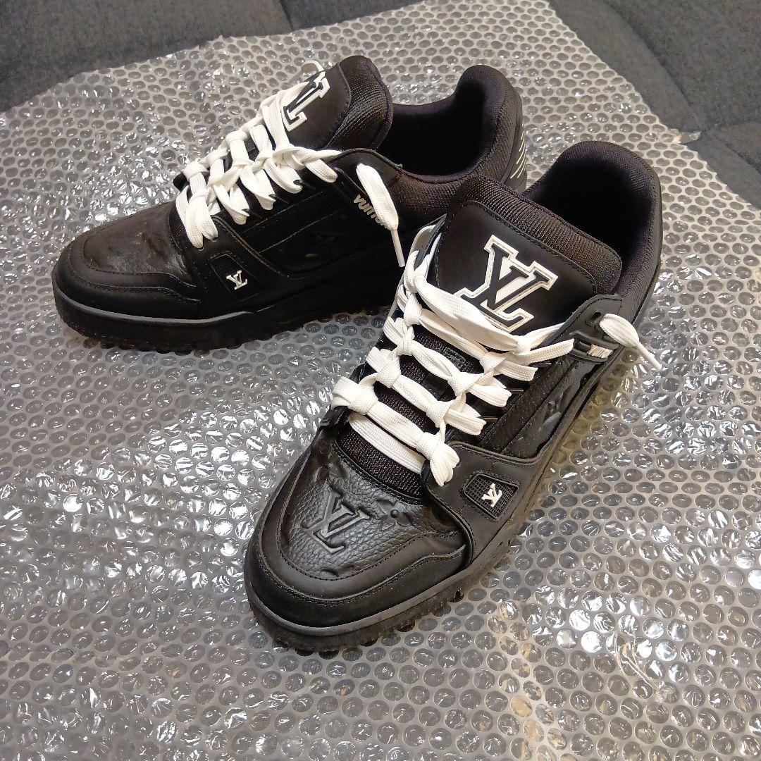 Louis Vuitton LV　トレイナー　スニーカー　ブラック